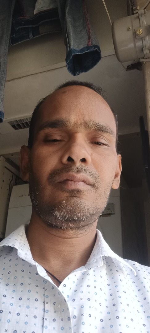 Nanda kishor mandal - Full time Cook in Balkeshwar in Mumbai