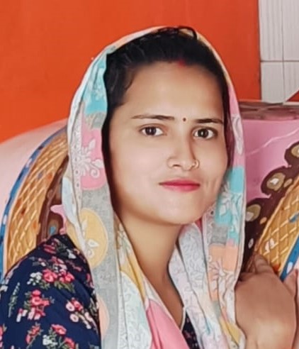 juhi - Part time Baby Sitter in mamura in Noida