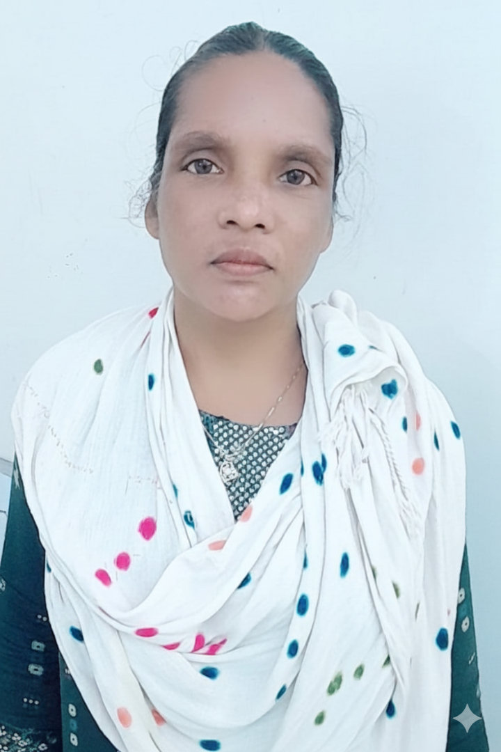 Shantimani  Lakda - Full time Cleaner in Thane west in Mumbai