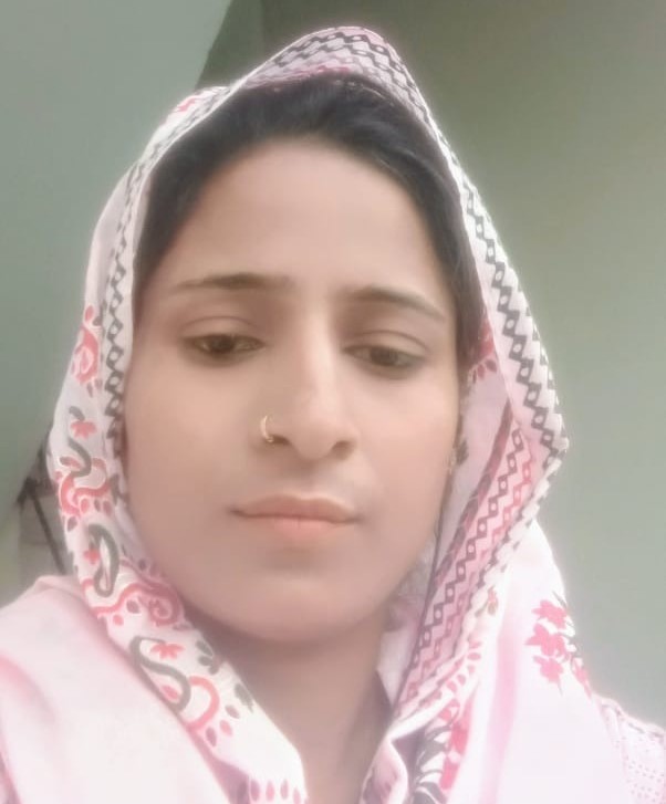 Shanin Khan - Part time Cook and Baby Sitter in Madhopura in Ghaziabad