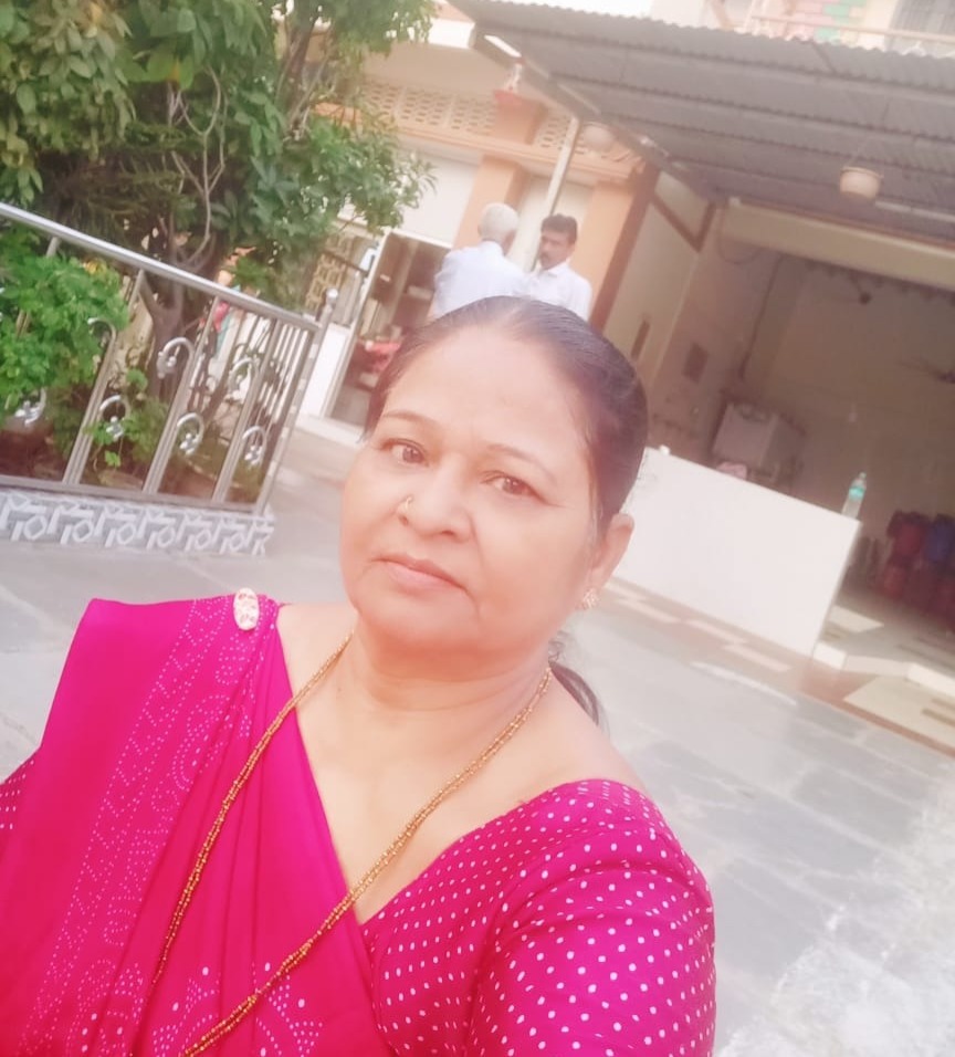 Gitaben Dhameliya - Full time Baby Sitter in Varasa Beart in Surat