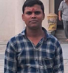 Radhvendra Kumar Rai - Full time Cook and Patient Care and Elderly Care in juhu in Mumbai
