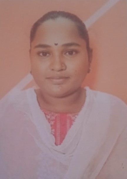 Lata Kharat - Full time Baby Sitter in Kanheri in Akola
