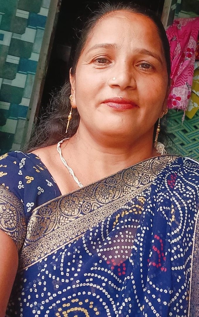 Rekhaben Nayka - Part time Cleaner in Mahidharpura in Surat