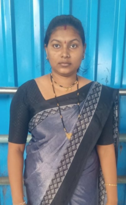 Divya Akhade - Full time Baby Sitter in Ulhasnagar in Kalyan