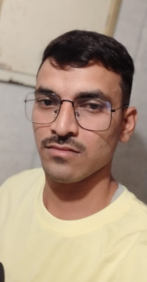 Damor Babubhai ramanbhai - Full time Cleaner in Gujarat in Ahmedabad
