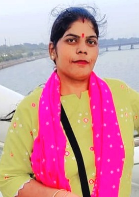 Vinita - Full time Cleaner and Cook and Baby Sitter in ujjain in Ujjain