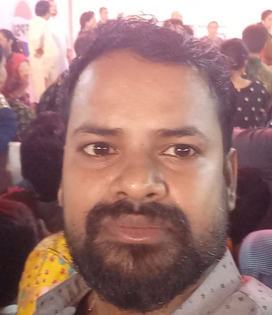 Nirmal Gupta - Full time Cleaner in Khar in Mumbai