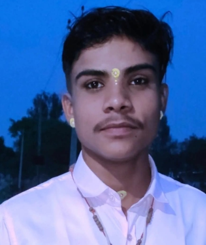 Mohit Yadav - Full time Cleaner in juhu in Mumbai