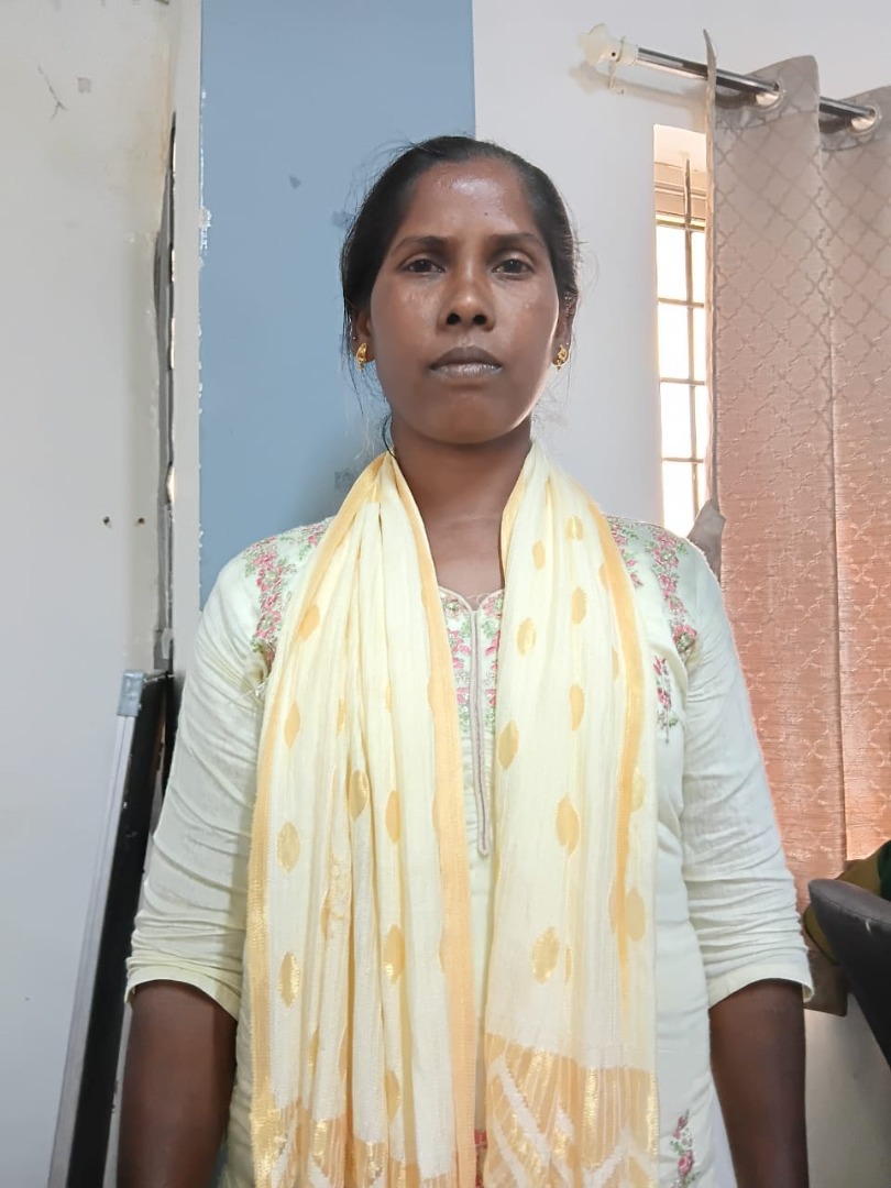 Anita Horo - Full time Cleaner and Cook and Baby Sitter in Wilson Garden in Bangalore Bengaluru