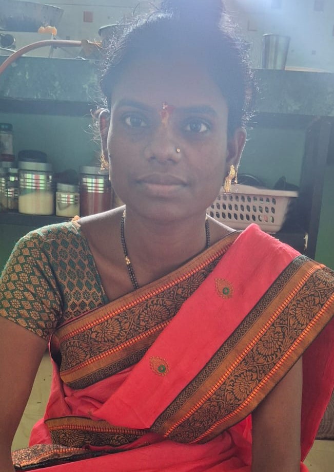Usha Satish shinde - Full time Cleaner and Patient Care and Elderly Care in pune in Pune