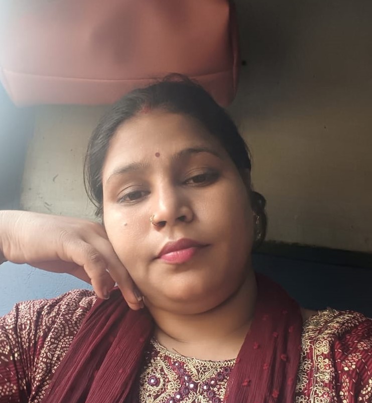 Varsha - Part time Cleaner and Cook and Baby Sitter in Nangloi Nihal Vihar in Delhi