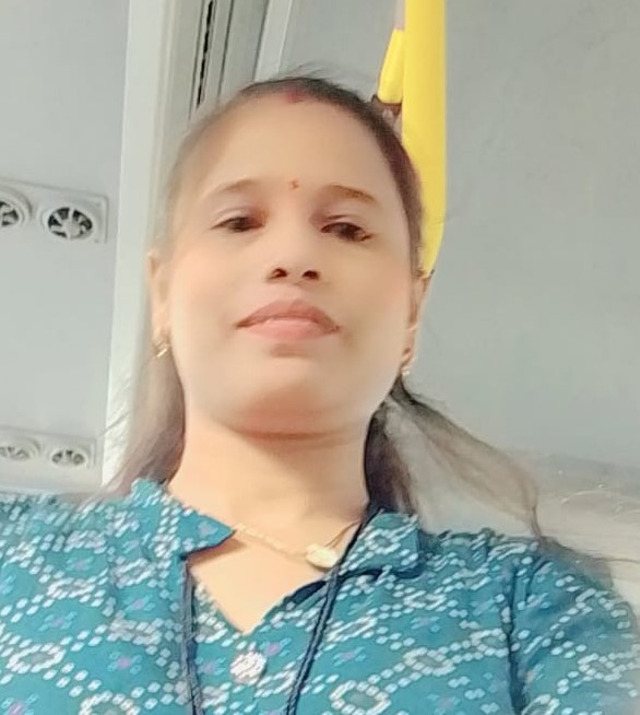 Komal Pankaj Badgujar - Part time Cleaner and Baby Sitter in Sahajanand Society in Surat
