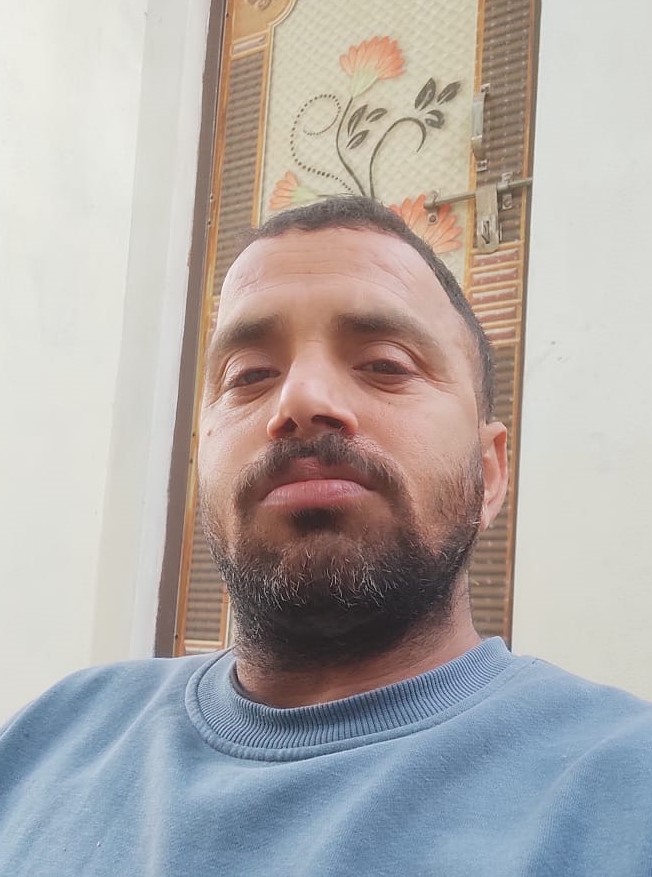 Virendra Singh - Part time Cook in Mandi Gud in Fatehpur Sikri