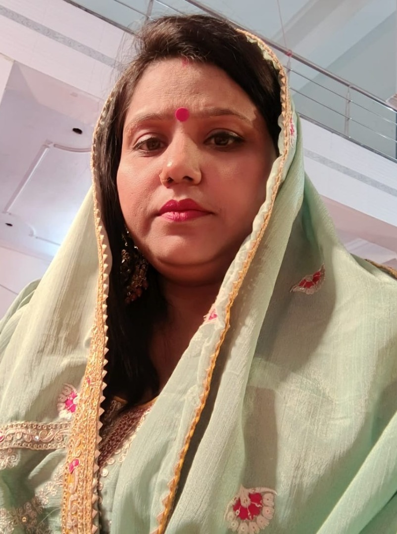 Indu soni - Part time Baby Sitter in Shakti Nagar in Surat