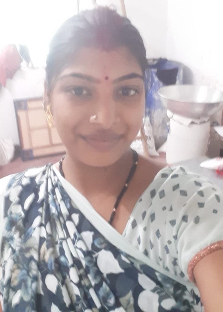 Divya Shinde - Part time Cleaner in Ratan Cinema in Bhiwandi