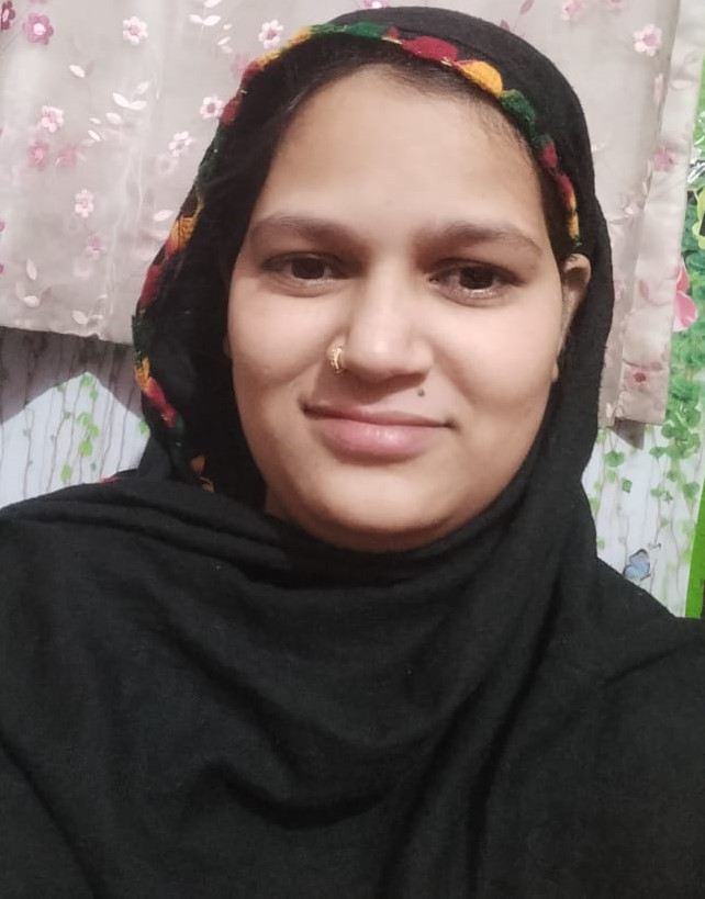Raveena Khan - Part time Baby Sitter in Shahdara in Delhi