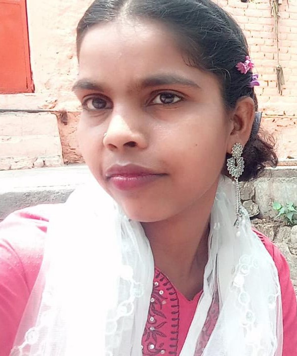 Khushbu - Part time Baby Sitter in Kotla Mubarakpur in Delhi