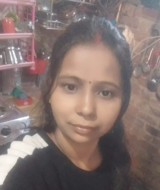 Pinky - Part time Cleaner and Cook in Nangloi in Delhi