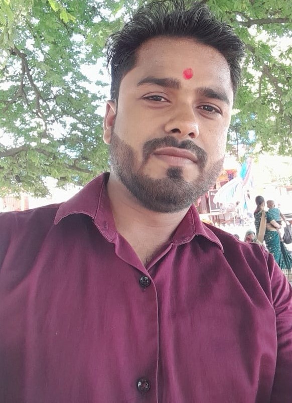 Mukesh Kumar Mandal - Full time Cleaner in Surat in Surat