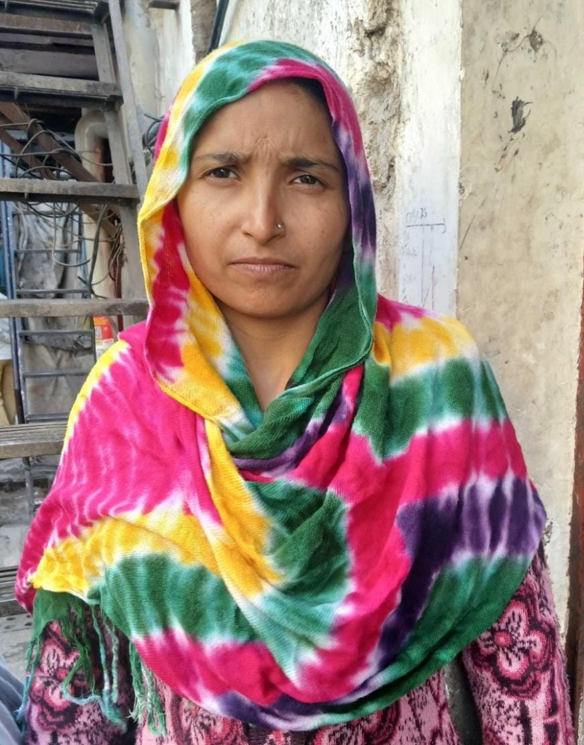 Kaanta - Part time Cleaner and Baby Sitter in Indra Vikas Colony in Delhi