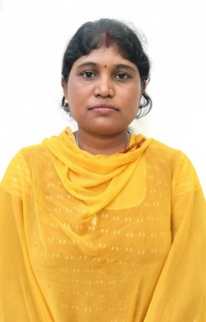manju badaik - Full time Cleaner and Cook and Baby Sitter in Malad West in Mumbai