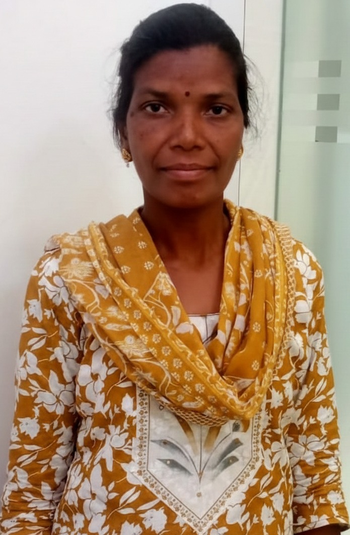 Nilima Kujur - Full time Cleaner in Malad west in Mumbai
