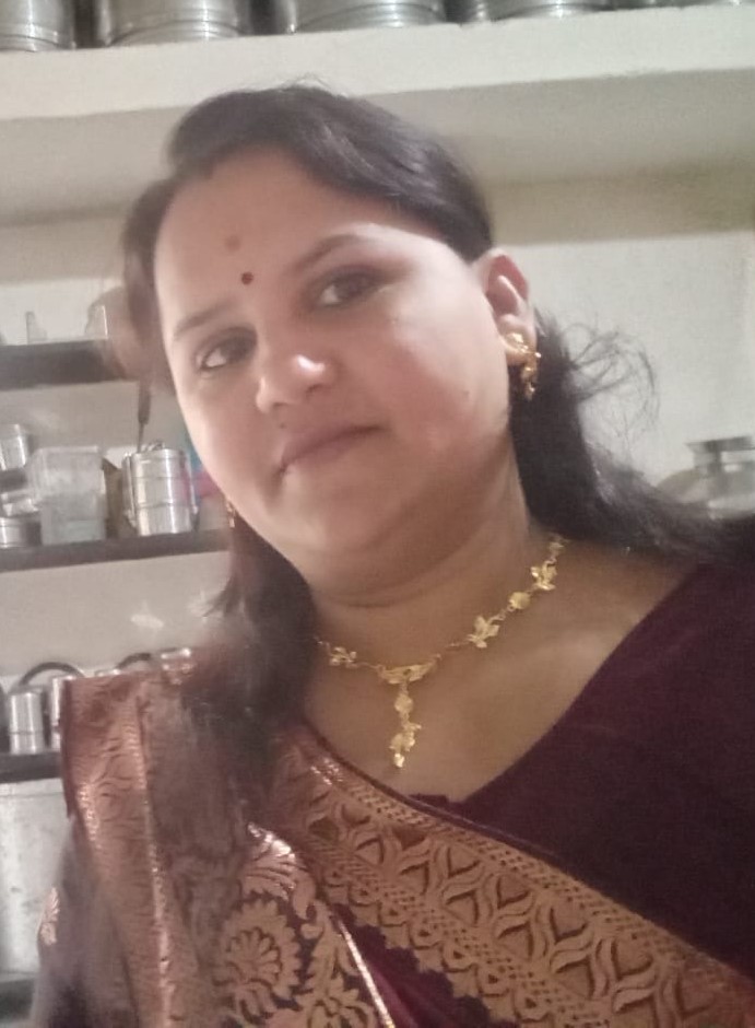 Shubhangi Salve - Part time Patient Care and Elderly Care in Shramik Nagar in Nashik