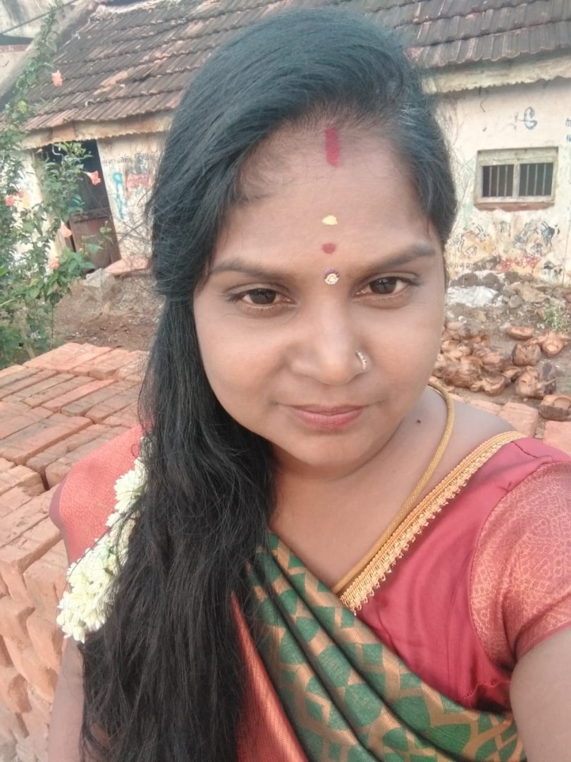 Jagadhambal - Full time Cleaner in Bommanahalli in Bangalore Bengaluru