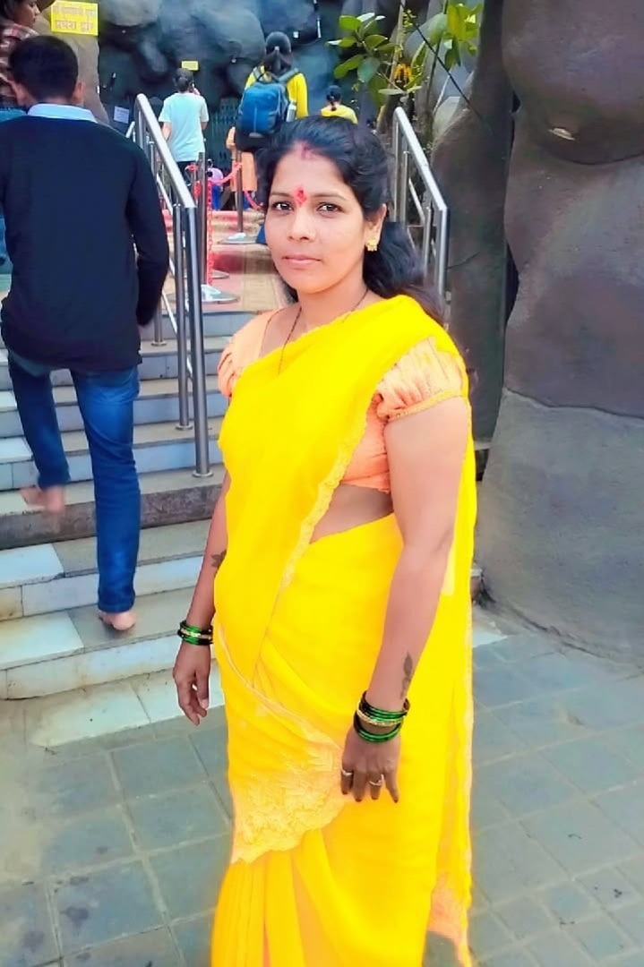 Kavita Salunkhe - Part time Cleaner and Baby Sitter in Walhekarwadi in Pune