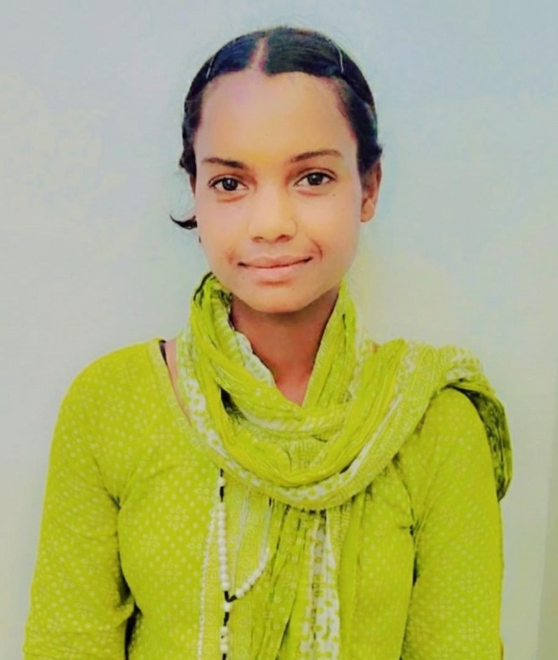 Pushpa Horo - Full time Cleaner in Malad West in Mumbai