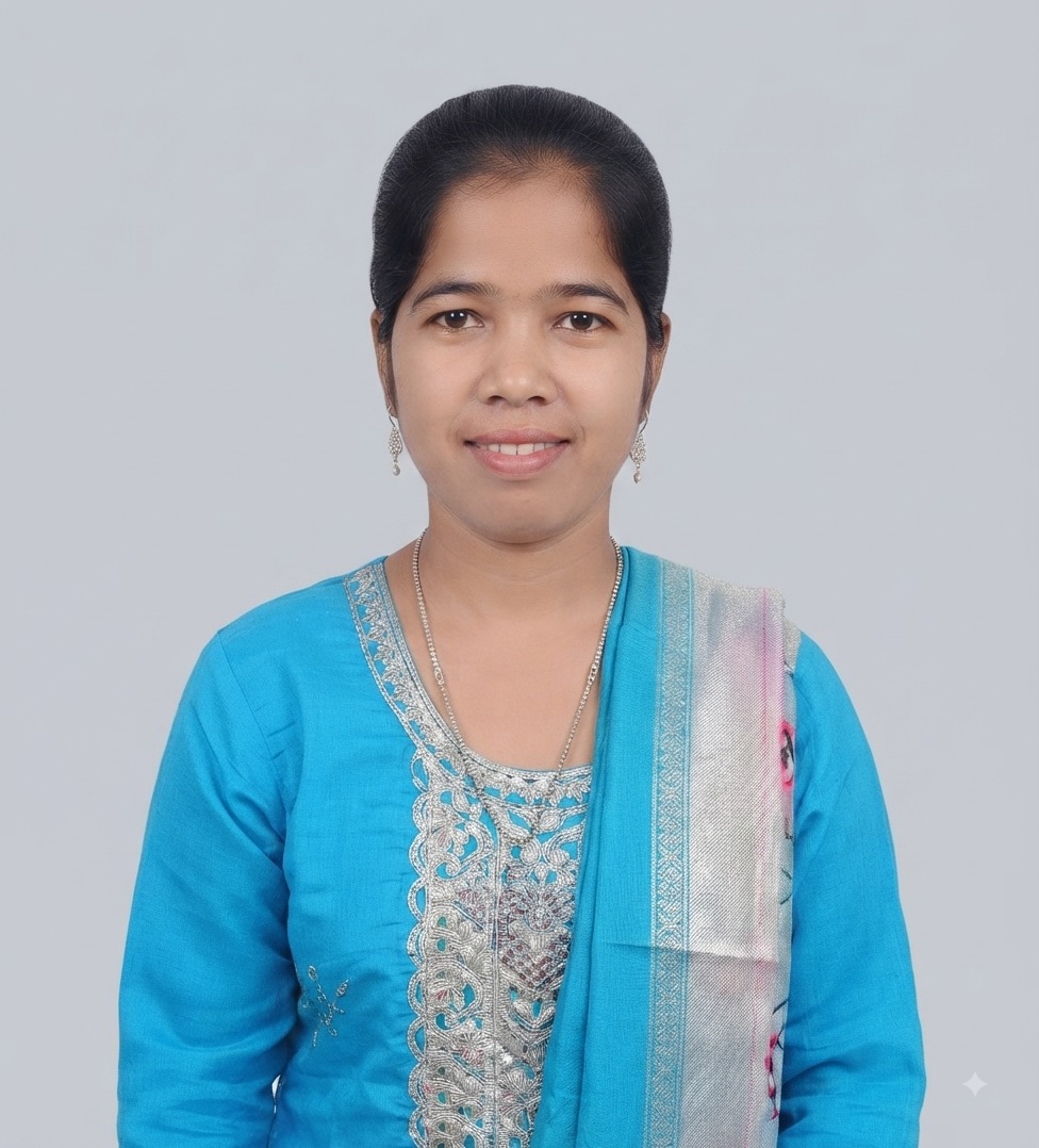 Sunita - Part time Cleaner in Mahalaxmi Station in Mumbai