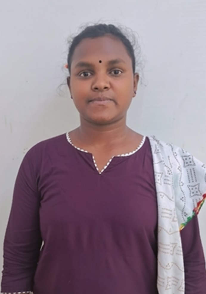 Sunita Jojo - Full time Cleaner in Malad West in Mumbai