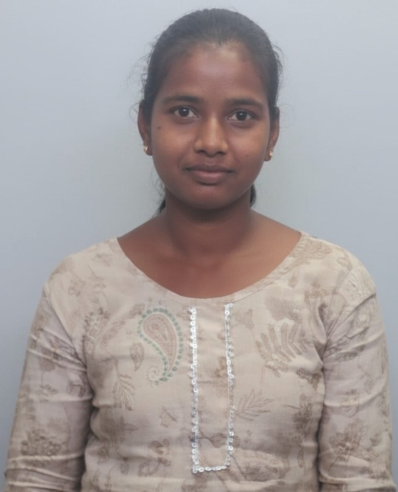 Budhni Lugun - Full time Cleaner in Dahisar in Mumbai