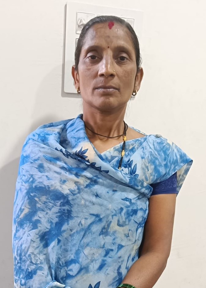 Rakhi Verma - Part time Cleaner in Shri Nageshwar Mandir in Nagpur