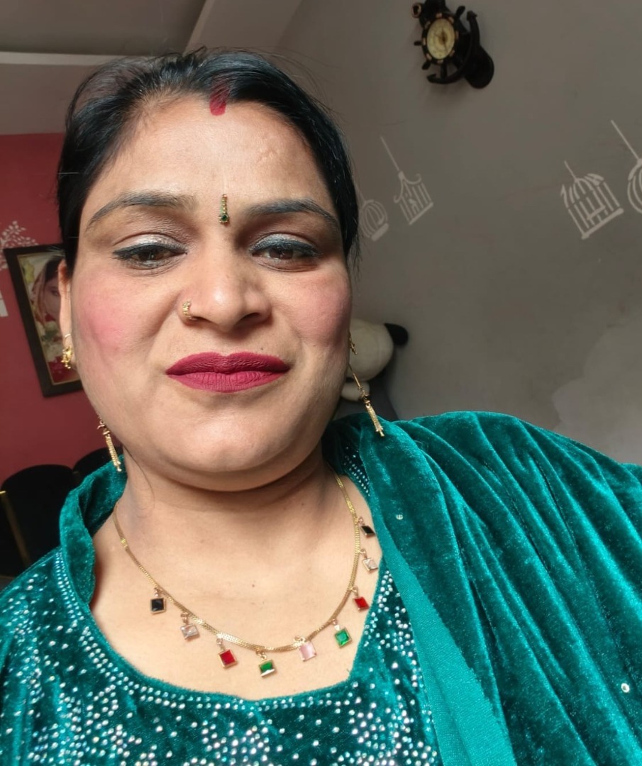 Shahsi - Part time Cook in Sector 22, Rohini in New Delhi