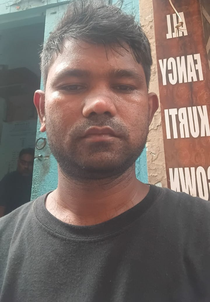 Munshi Saw - Full time Cleaner and Cook in Kolkata in Kolkata