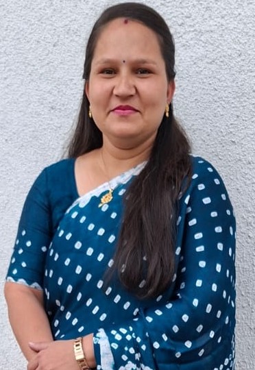 Mamata Solanki - Part time Baby Sitter in Near Jagatpur cross Rd, in Ahmedabad