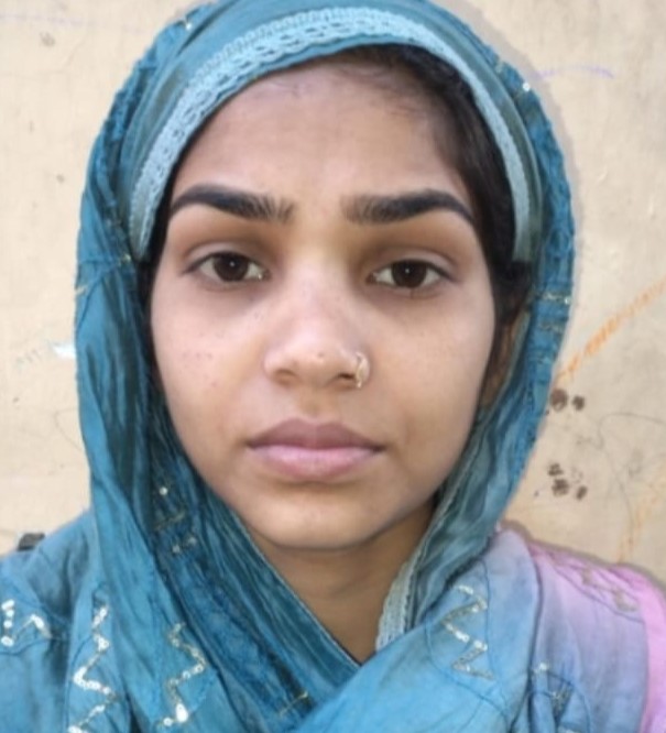 Saina - Part time Baby Sitter in Sagarpur in Delhi
