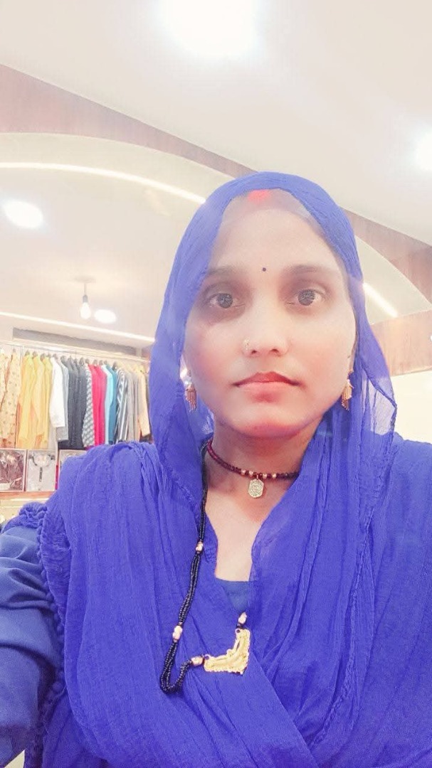 Anita Kushwaha - Part time Cook and Baby Sitter in Shivaji Nagar in Bhopal
