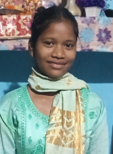 Rupina Munda - Part time Baby Sitter in Sector 43 in Gurgaon