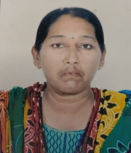 Sumitra - Part time Cleaner and Cook in N.H, NO 8, Ramakaka Rd in Indore
