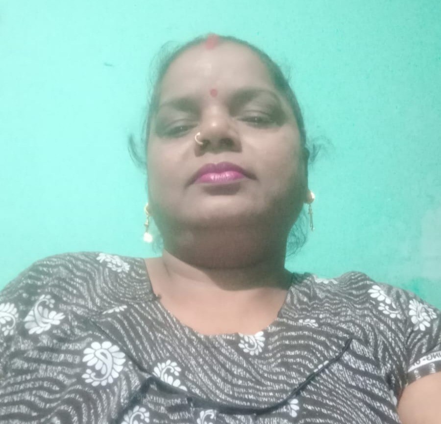 Meena Prajapati - Part time Baby Sitter in Vrindavan Colony in Lucknow