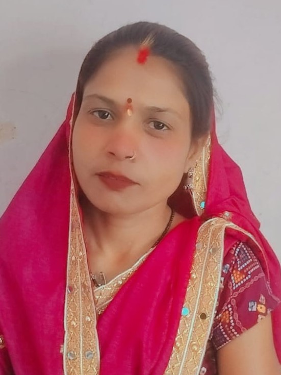 Suman Parjapati - Part time Cleaner and Cook in Bhopal