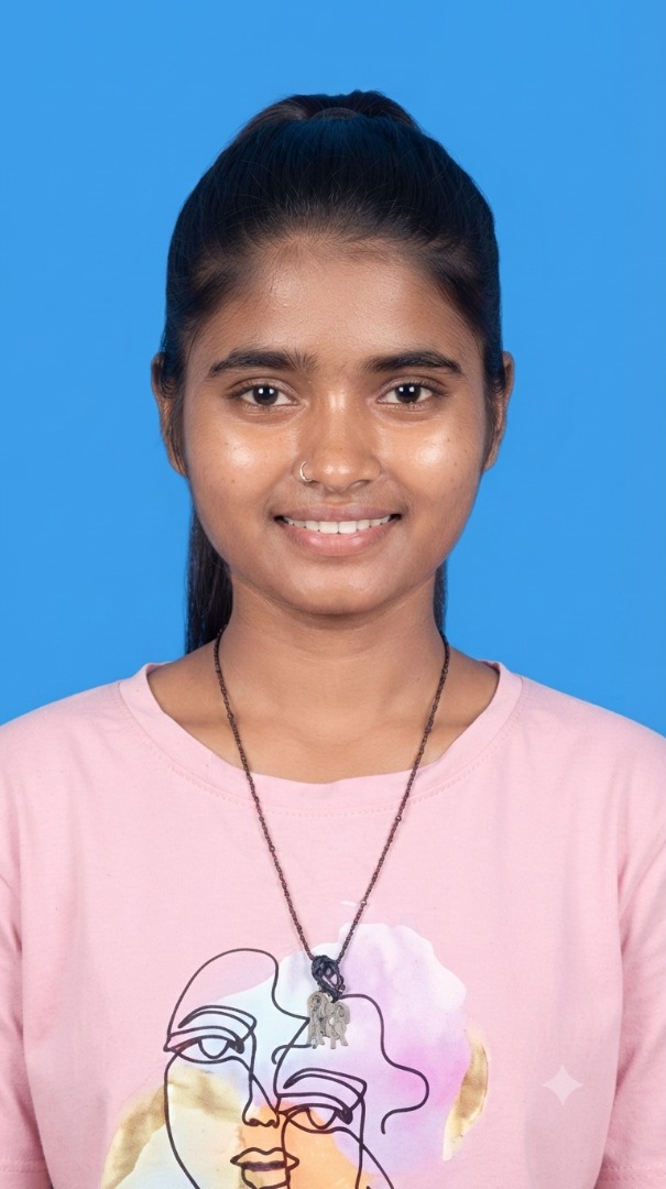 Laxmi kumari - Part time Cleaner and Baby Sitter in Khar East in Mumbai