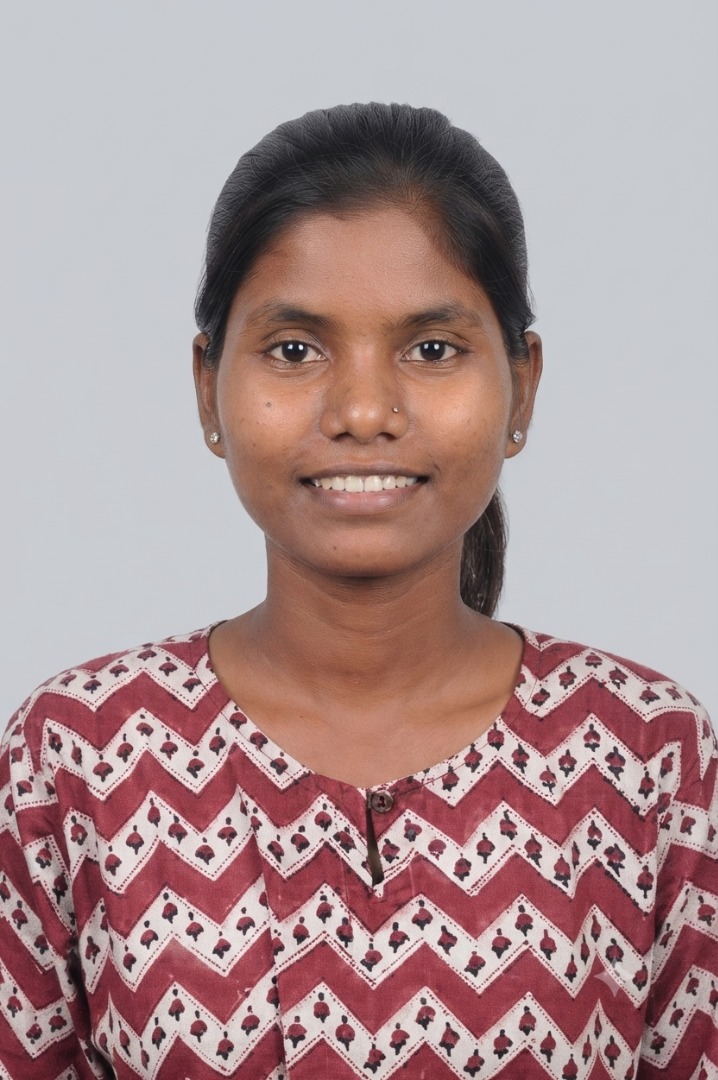 Rajni Nag - Full time Cleaner and Baby Sitter in Malad West in Mumbai