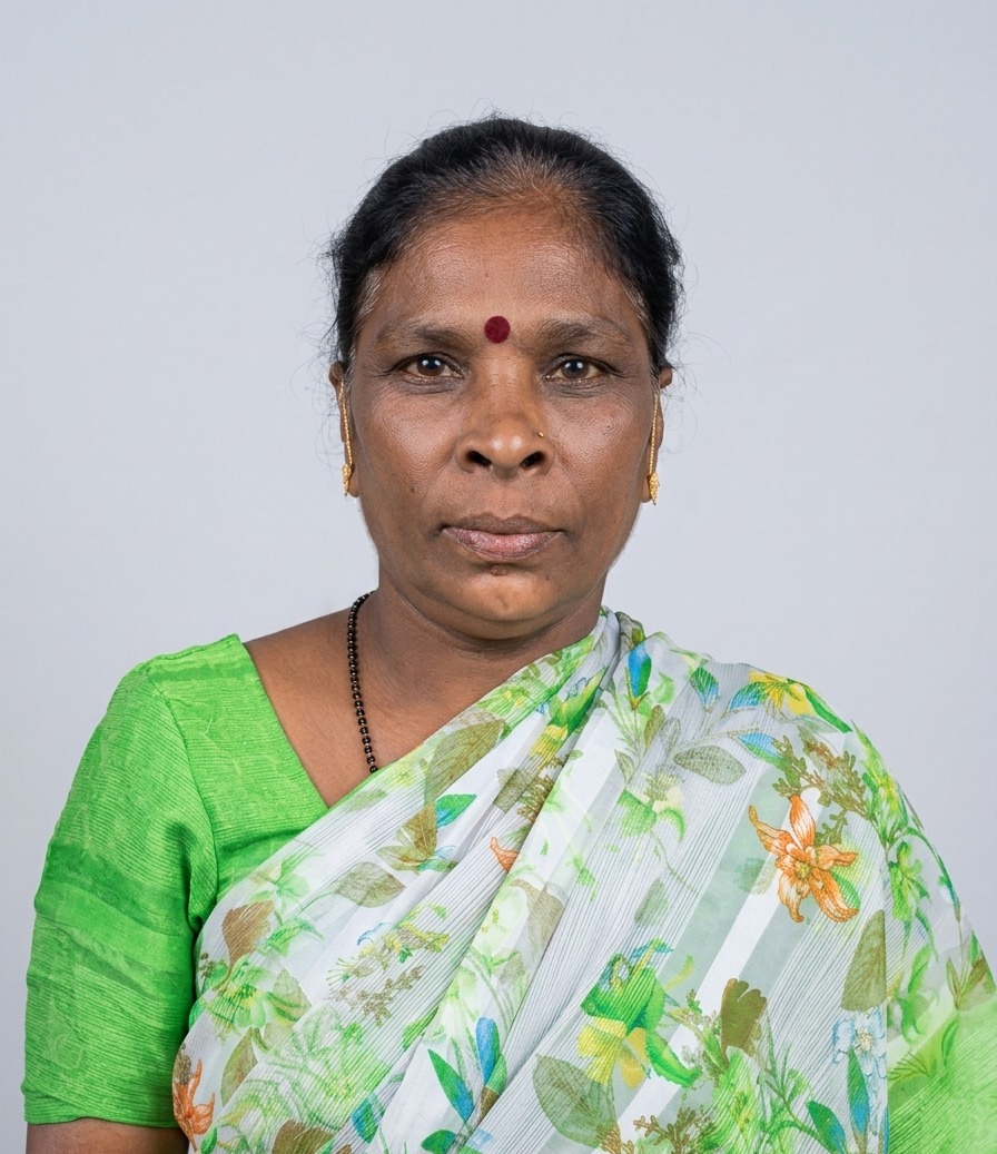 sakamma - Full time Cleaner and Cook and Baby Sitter in Wilson garden , Bangalore in Bangalore Bengaluru