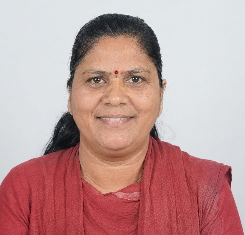 Kunda Gajanan Kadam - Part time Cleaner in Khar West in Mumbai