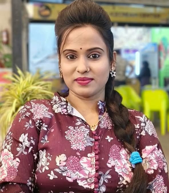 madhuri shivadas khairanar - Full time Baby Sitter in Dhule in Dhule