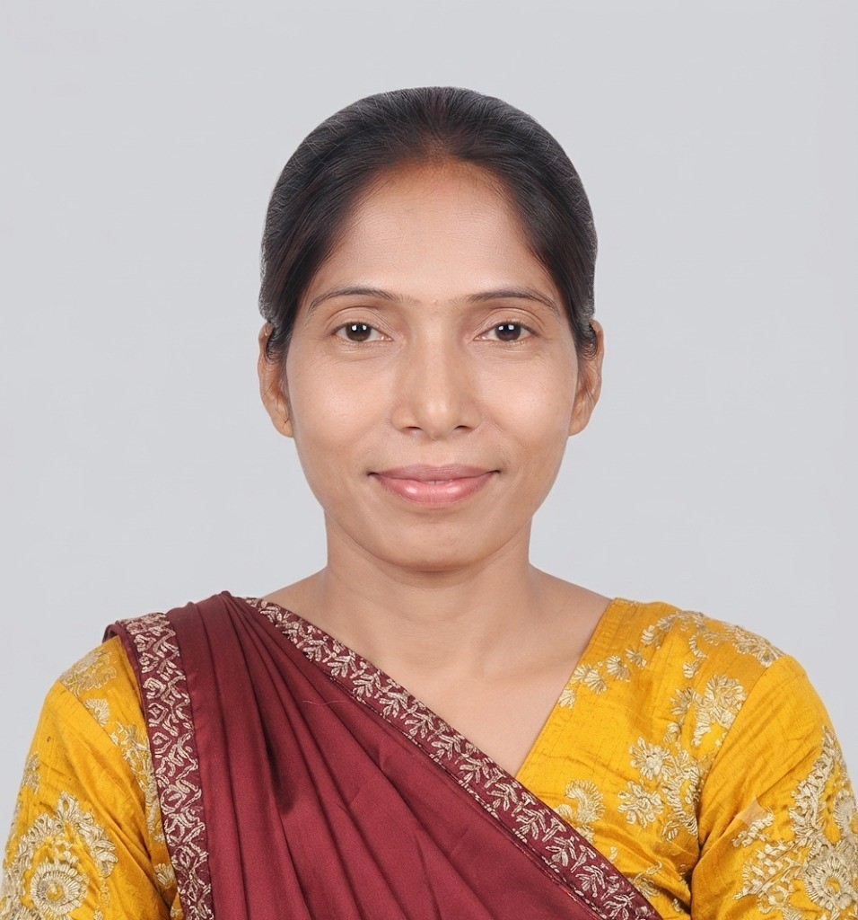 Sangita - Part time Cleaner and Cook in Sai Mandir in Mumbai